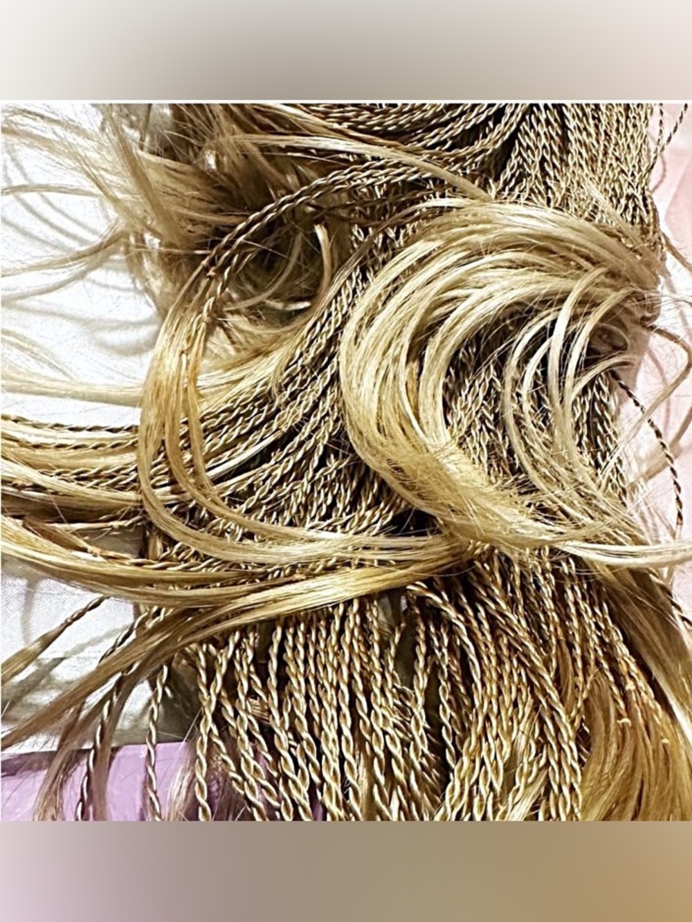 🆕SO.CAP Young Line Camilla Gold Wavy Hair Clip Extensions with Cascading Curls - Picture 7 of 10